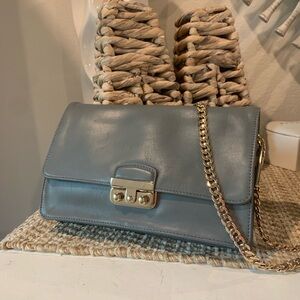 Kenneth Cole Grey Bag with Gold Chain